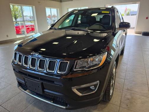 Diamond Black 2018 Jeep Compass Limited