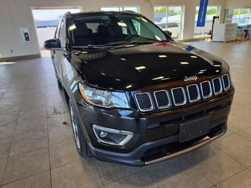 Diamond Black 2018 Jeep Compass Limited
