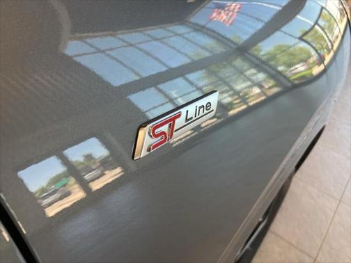 2023 Ford Escape ST-Line Select