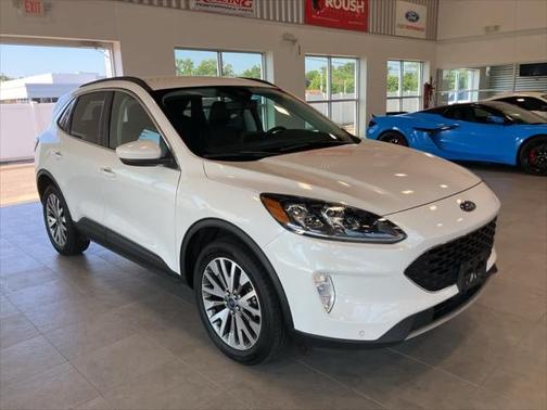2022 Ford Escape Titanium
