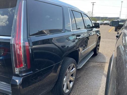 2016 Cadillac Escalade Luxury