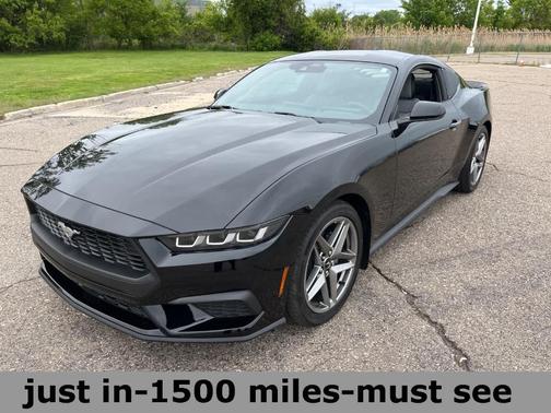 2024 Ford Mustang EcoBoost