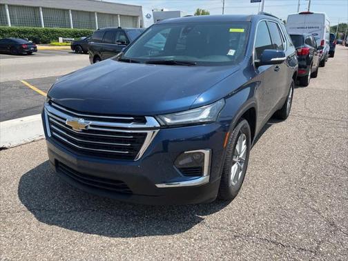 2022 Chevrolet Traverse LT Cloth