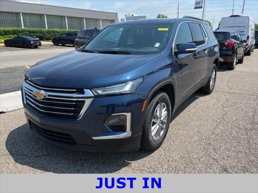 2022 Chevrolet Traverse LT Cloth