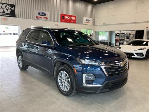 2022 Chevrolet Traverse LT Cloth