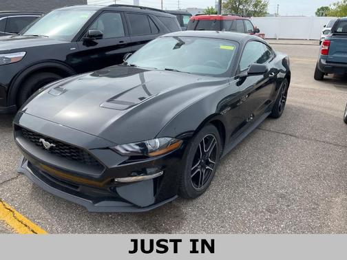 2022 Ford Mustang EcoBoost