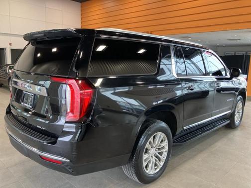 2021 GMC Yukon XL SLT