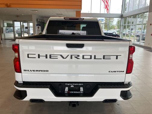2021 Chevrolet Silverado 1500 Custom