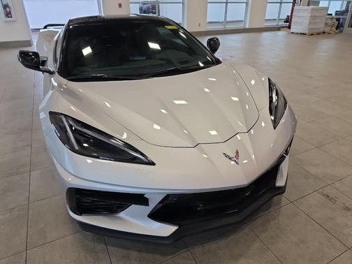 Silver 2020 Chevrolet Corvette Stingray w/2LT