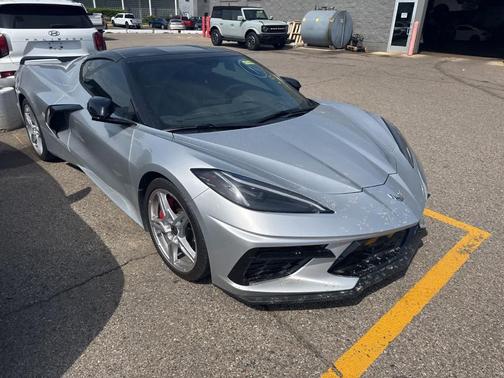 Silver 2020 Chevrolet Corvette Stingray w/2LT