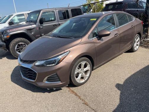 2019 Chevrolet Cruze Premier