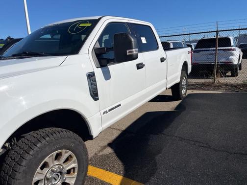 2022 Ford F-350 XLT