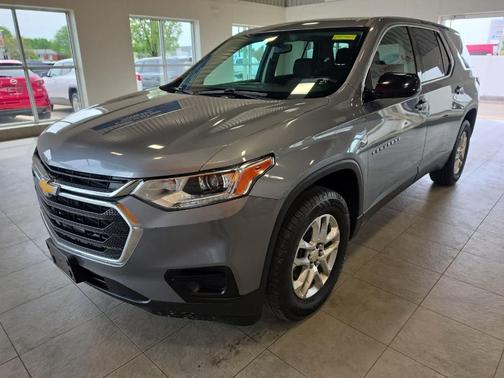 Satin Steel Metallic 2018 Chevrolet Traverse LS