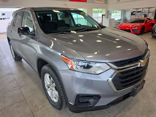 Satin Steel Metallic 2018 Chevrolet Traverse LS