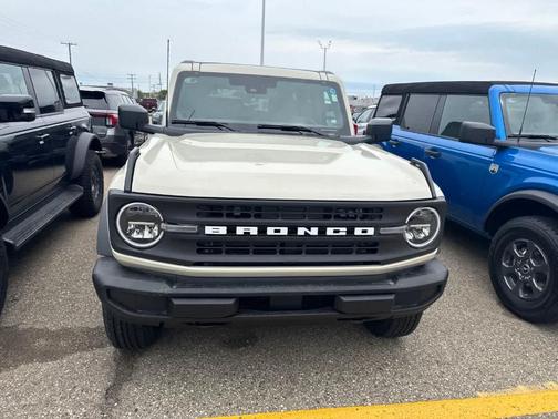 Beige 2026 Ford Bronco Big Bend