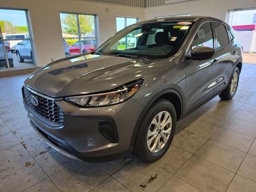 Carbonized Gray Metallic 2024 Ford Escape Active