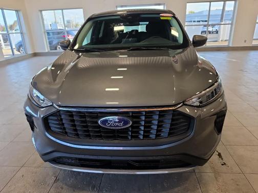 Carbonized Gray Metallic 2024 Ford Escape Active