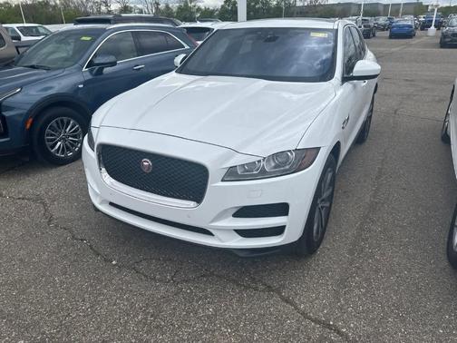 Fuji White 2019 Jaguar F-PACE 25t Prestige