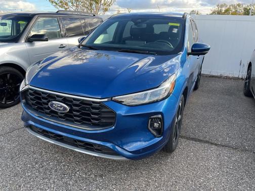 2023 Ford Escape ST-Line Elite