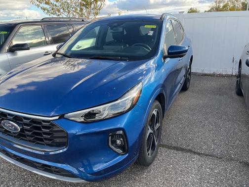 2023 Ford Escape ST-Line Elite