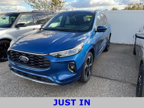 2023 Ford Escape ST-Line Elite