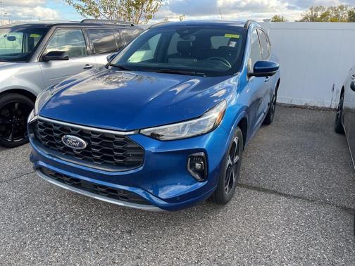 2023 Ford Escape ST-Line Elite