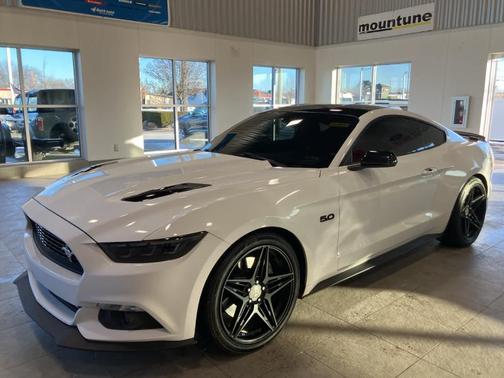 2017 Ford Mustang GT Premium