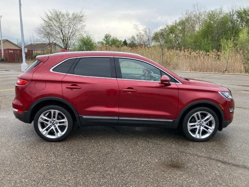 2015 Lincoln MKC Base