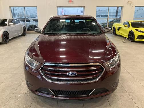 2019 Ford Taurus Limited