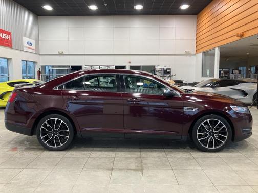 2019 Ford Taurus Limited