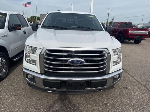 Oxford White 2017 Ford F-150 XLT