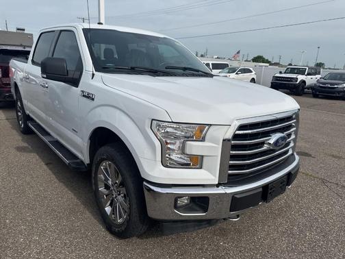 Oxford White 2017 Ford F-150 XLT