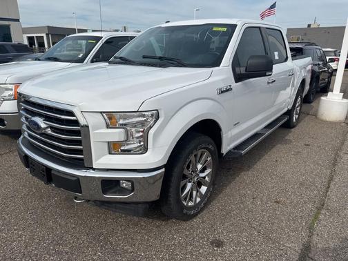 Oxford White 2017 Ford F-150 XLT