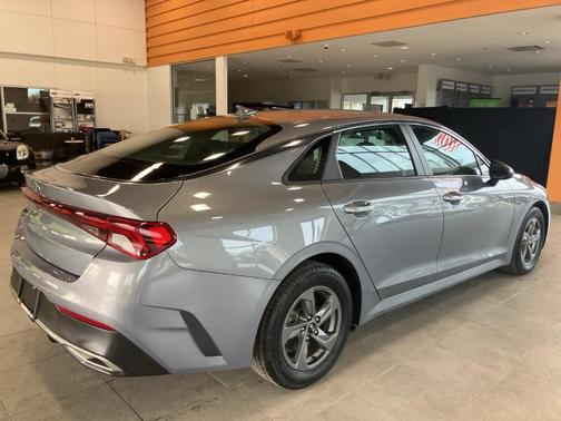 2021 Kia K5 LX