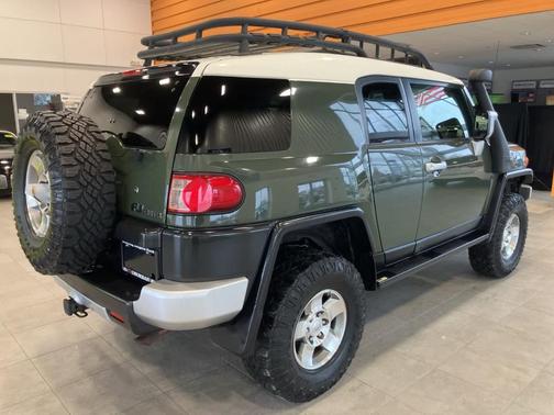 2010 Toyota FJ Cruiser 