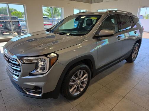 Sterling 2023 GMC Terrain SLT