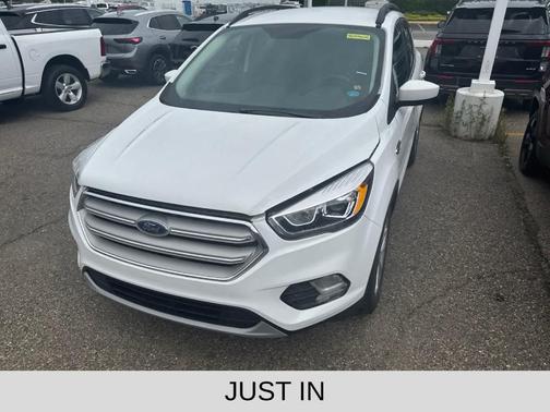 Oxford White 2018 Ford Escape SEL