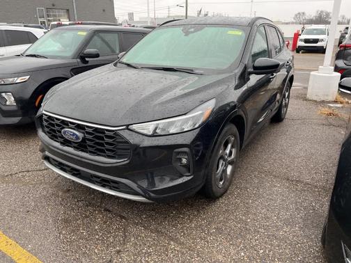 2023 Ford Escape ST-Line Select