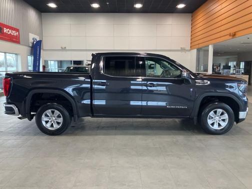 Gray 2024 GMC Sierra 1500 SLE