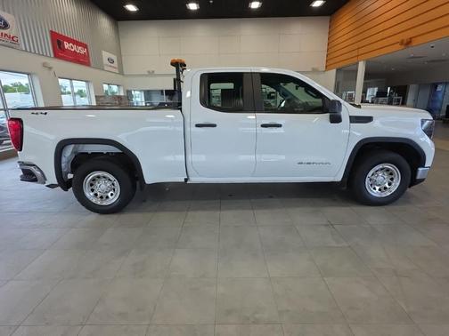 White 2023 GMC Sierra 1500 Pro