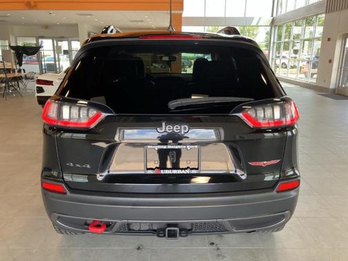 2022 Jeep Cherokee Trailhawk