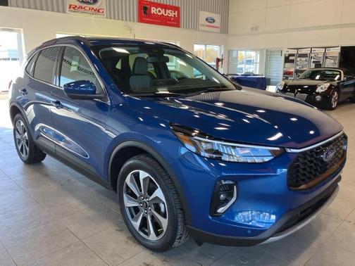 2023 Ford Escape Platinum