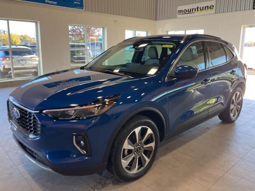 2023 Ford Escape Platinum