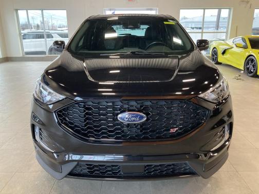 2021 Ford Edge ST