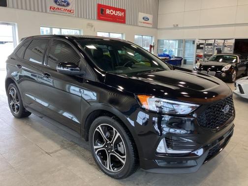 2021 Ford Edge ST