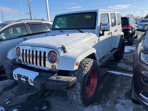 2016 Jeep Wrangler Unlimited Sahara