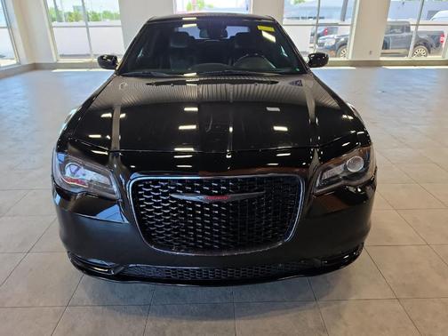 Gloss Black 2021 Chrysler 300 S