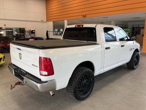 2018 RAM 1500 ST