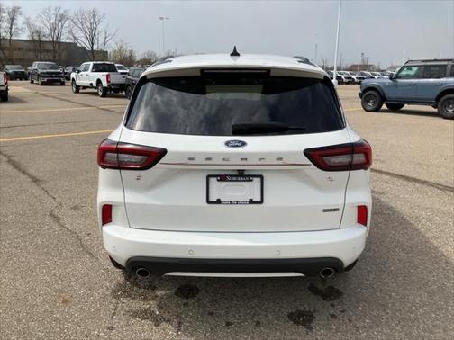 2023 Ford Escape ST-Line Elite