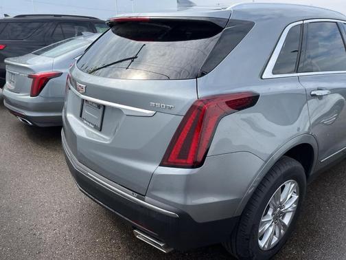 2024 Cadillac XT5 Luxury